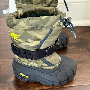 Sorel Kids' Green Camouflage Snow Boots